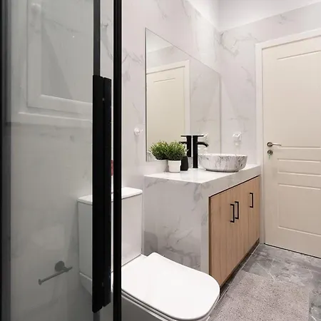 Liv - Cozy Urban In Pagrati Athens