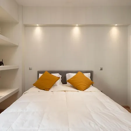 Liv - Cozy Urban In Pagrati Apartment Athens