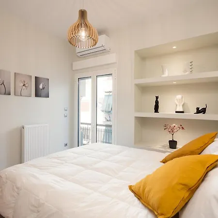 Liv - Cozy Urban In Pagrati Apartment
